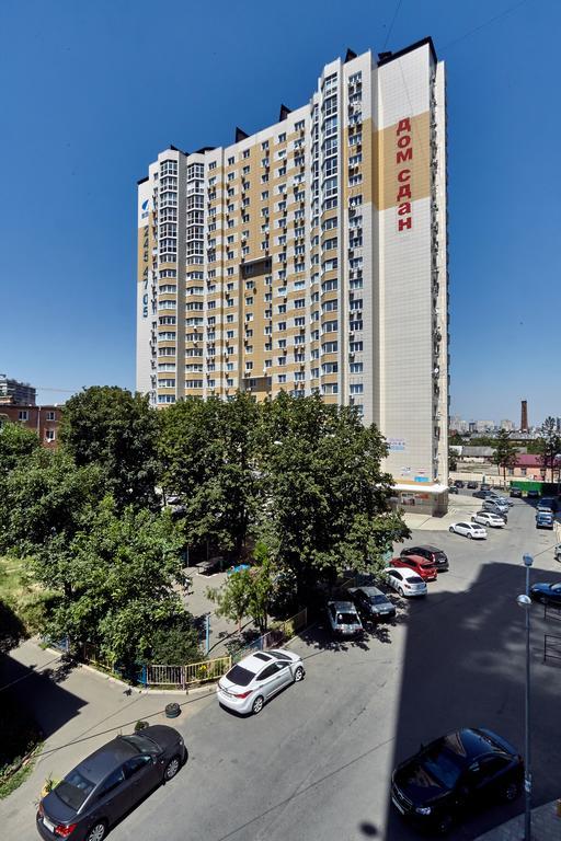 קרסנודאר Aparthotel On Filatova Standart מראה חיצוני תמונה
